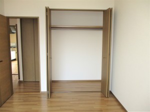 洋室クローゼット(内装)